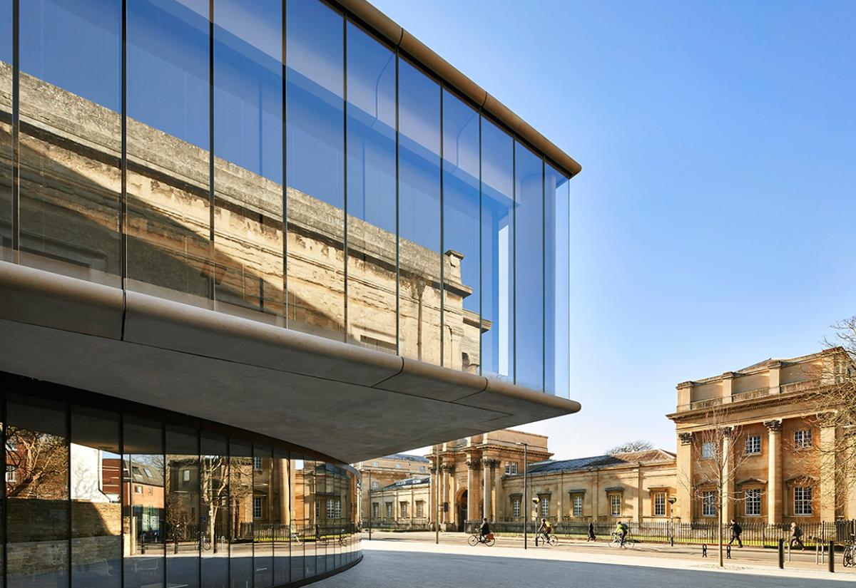 Blavatnik School with Oxford University Press in the background. Photo: Hufton + Crow.