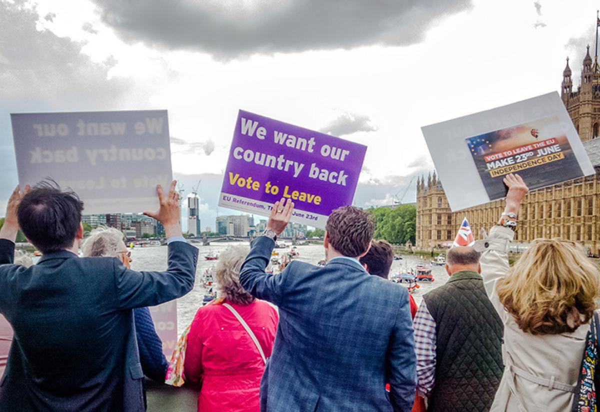 Image from the Remain and Leave campaign boat protests on the Thames, 15 June 2016